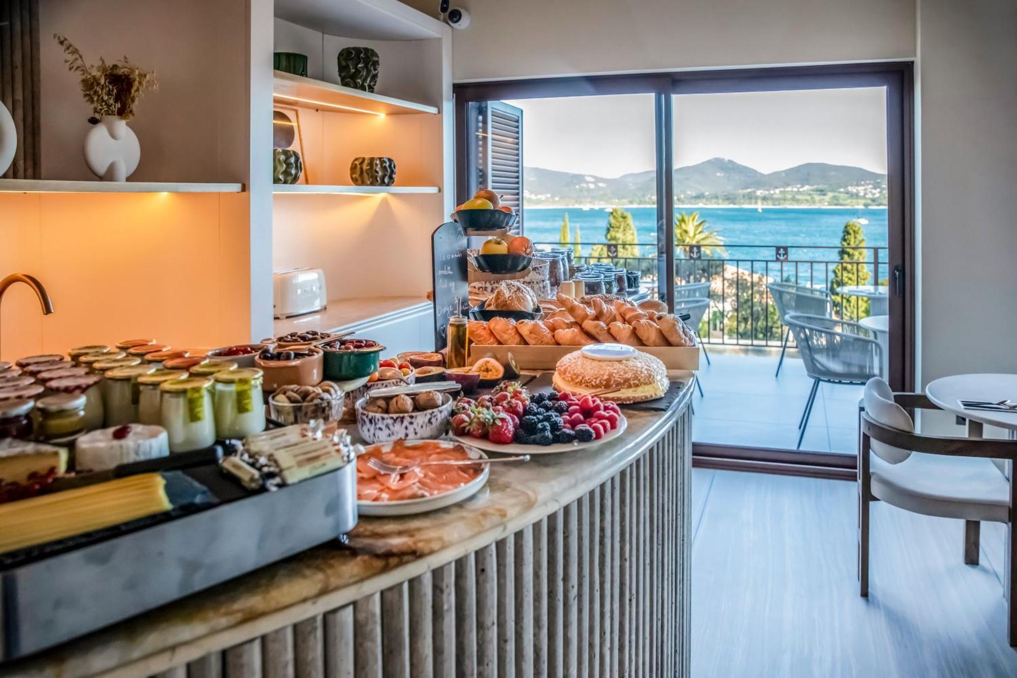 Tinah Saint-Tropez Hotell Exteriör bild